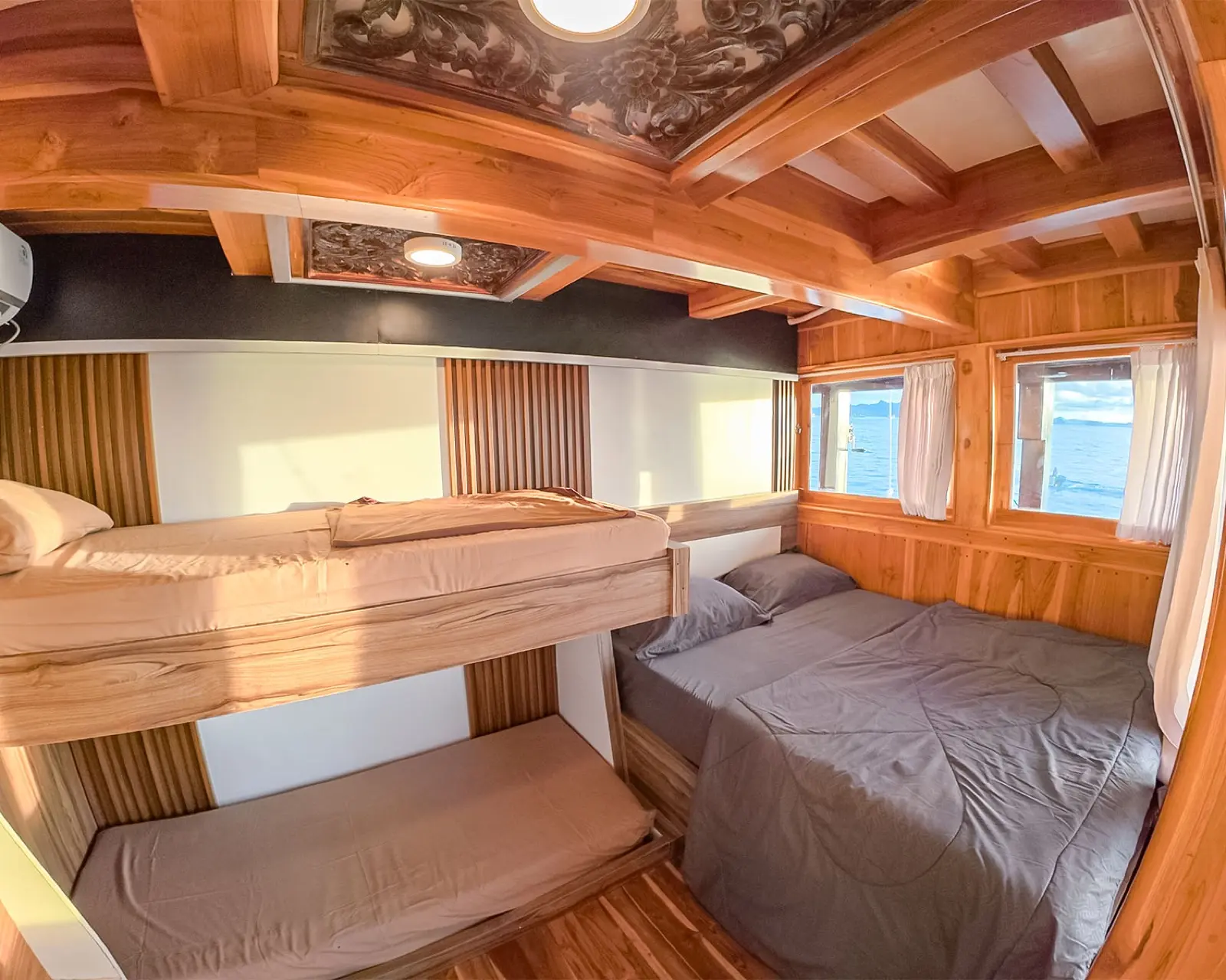 Rinjani Room 2 on Alfatran 3