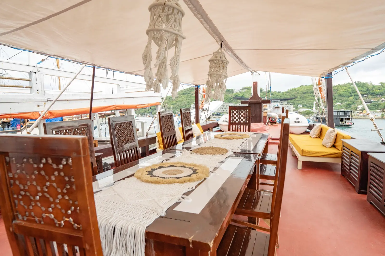 Alfatran — dining room