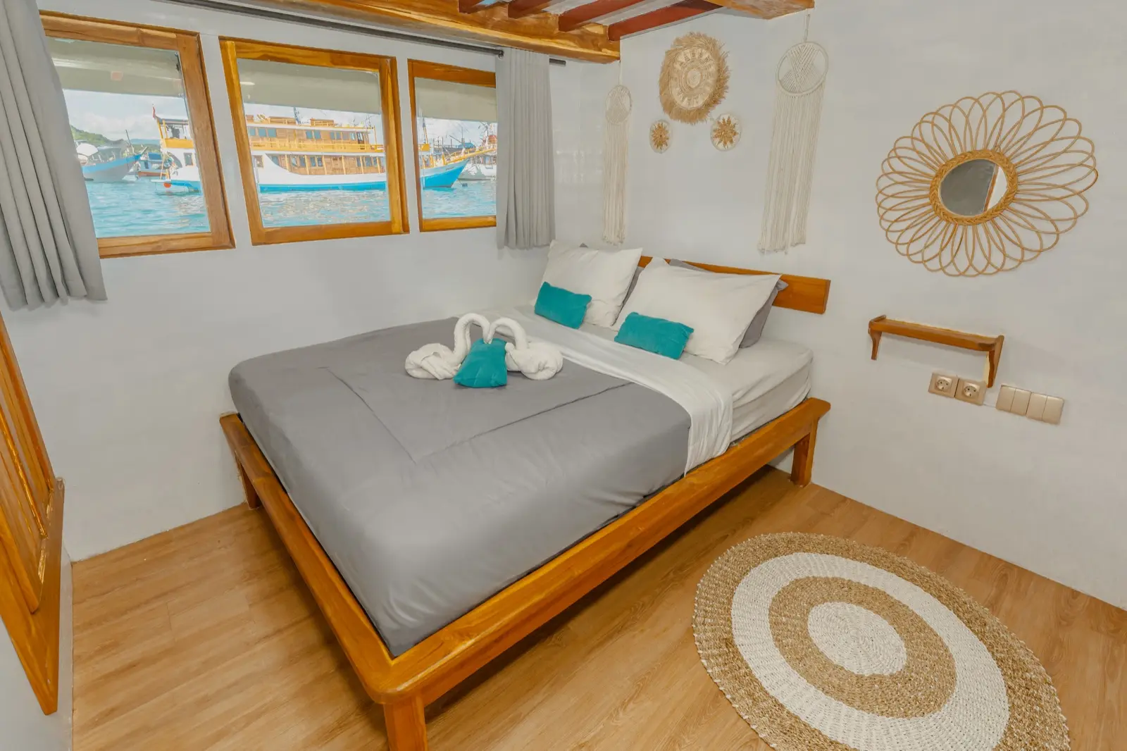 Master Cabin (Main Deck) on Amore