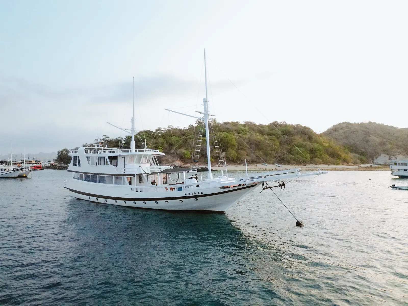 Gaisan — Gaisan Phinisi — Sailing Komodo