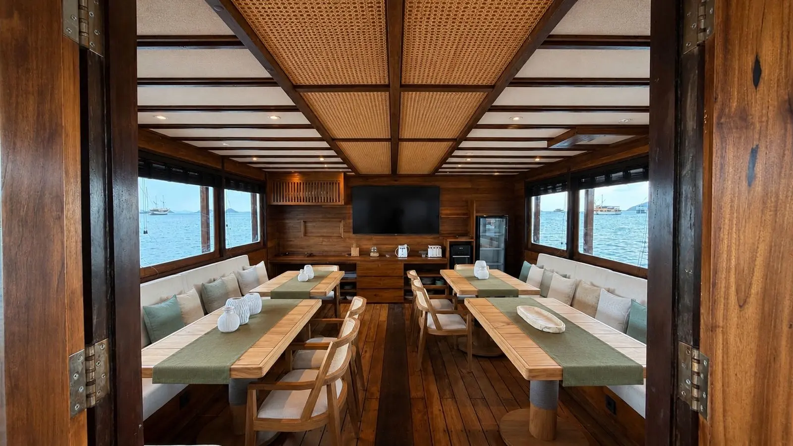 Kai Voyage — dining room