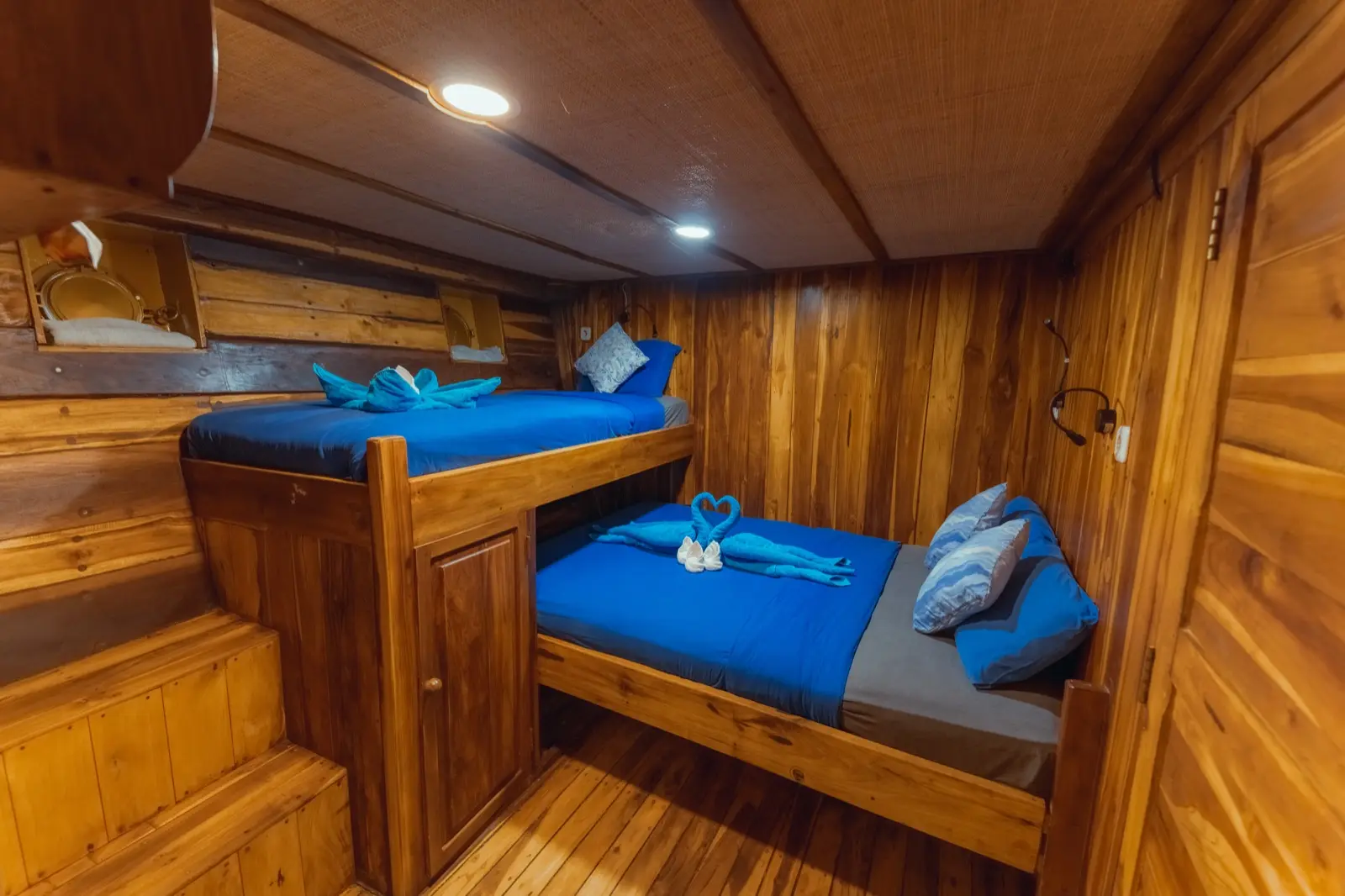 Superior Cabin 4 on Lamborajo 2