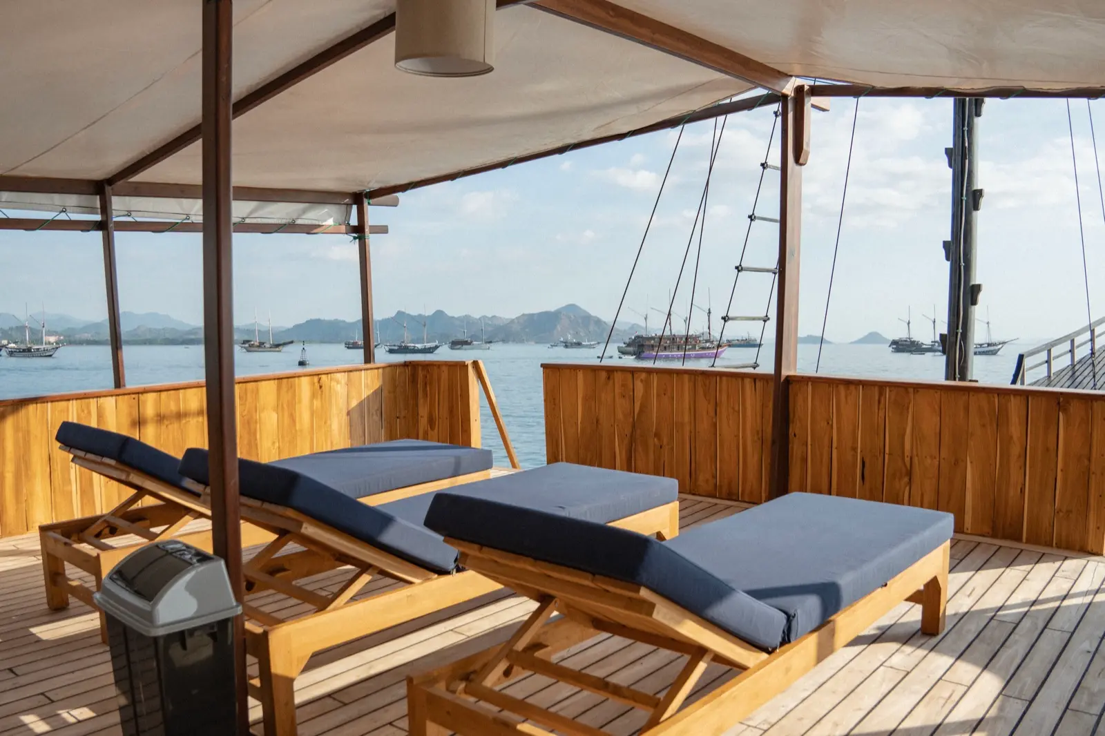 Lamborajo 3 — sun deck