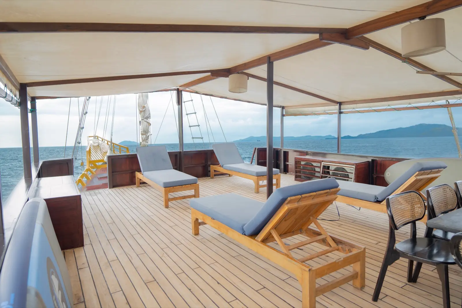 Lamborajo 3 — sun deck