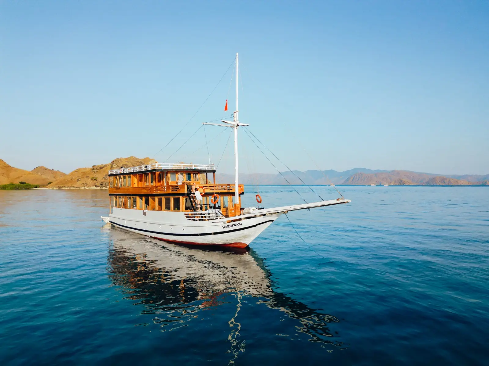 NOX — NOX Phinisi — Sailing Komodo